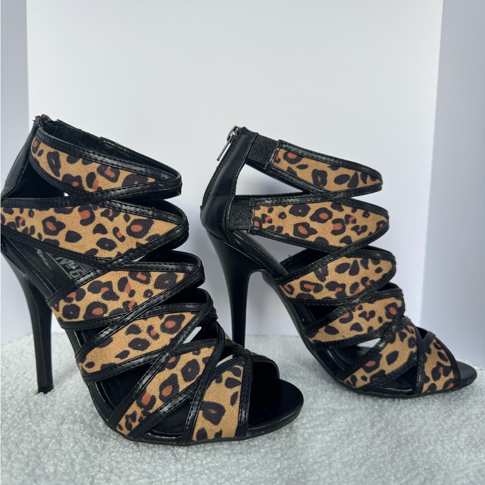Mix No. 6 Black and Brown leopard animal cheetah print Heels Strappy size 7